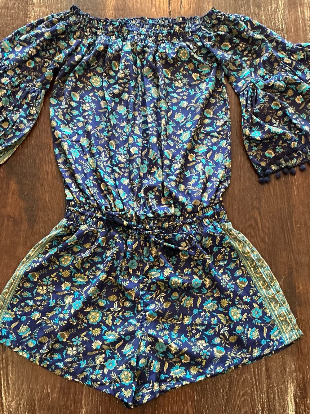 RAGA Navy Floral Bell Sleeve Pom-Pom Romper Size Small